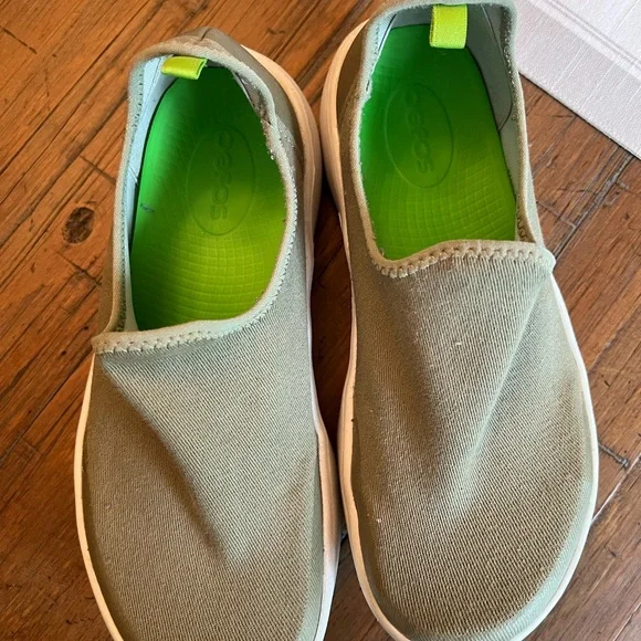 OOFOS Green WOMEN'S OOMG EEZEE LOW SHOE - Picture 5 of 6